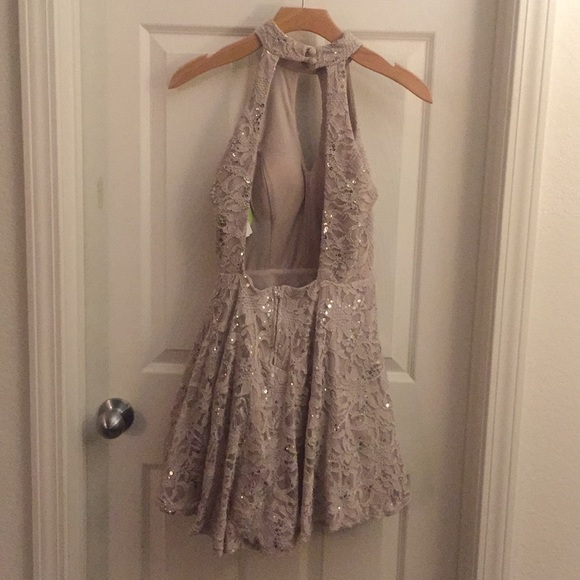 Windsor Dress - Picture 2 of 7